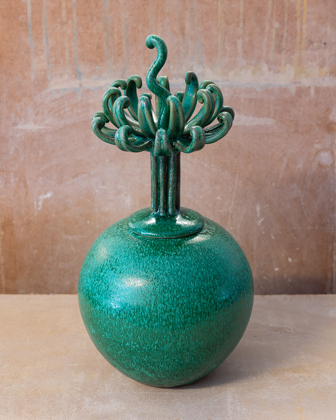 Burk med den nya dubbelglasyren av Elna-Karin.