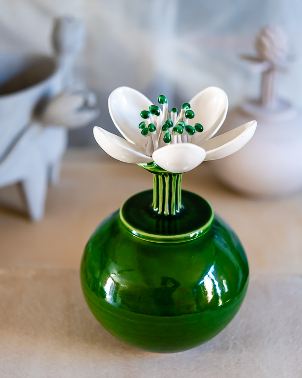 Burk - vas Pion, keramiker Elna-Karin Helgesson