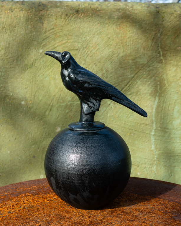 Burk - vas Råka, keramik av Elna-Karin Helgesson