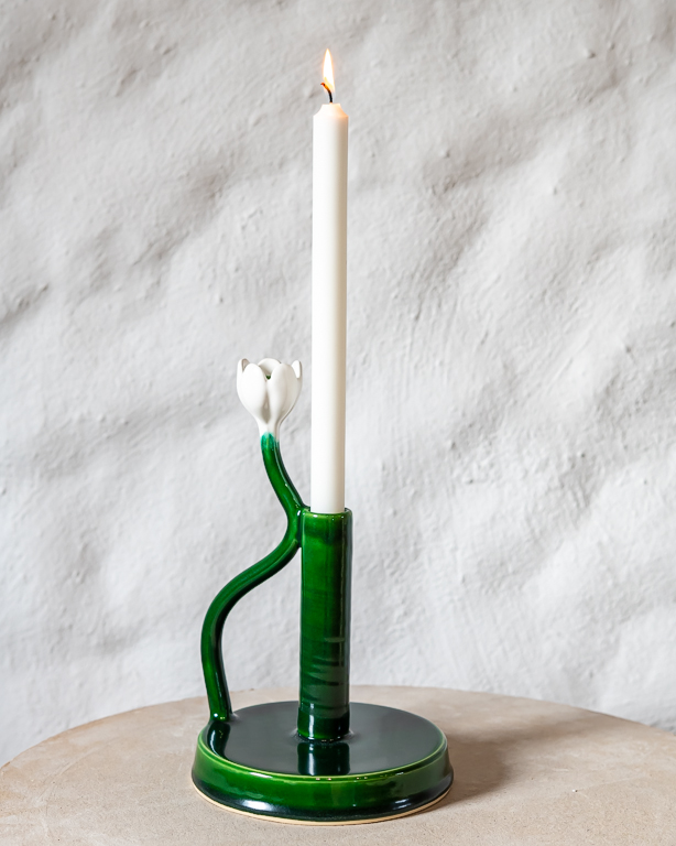 Ljusstake Blomma, keramik av Elna-Karin Helgesson