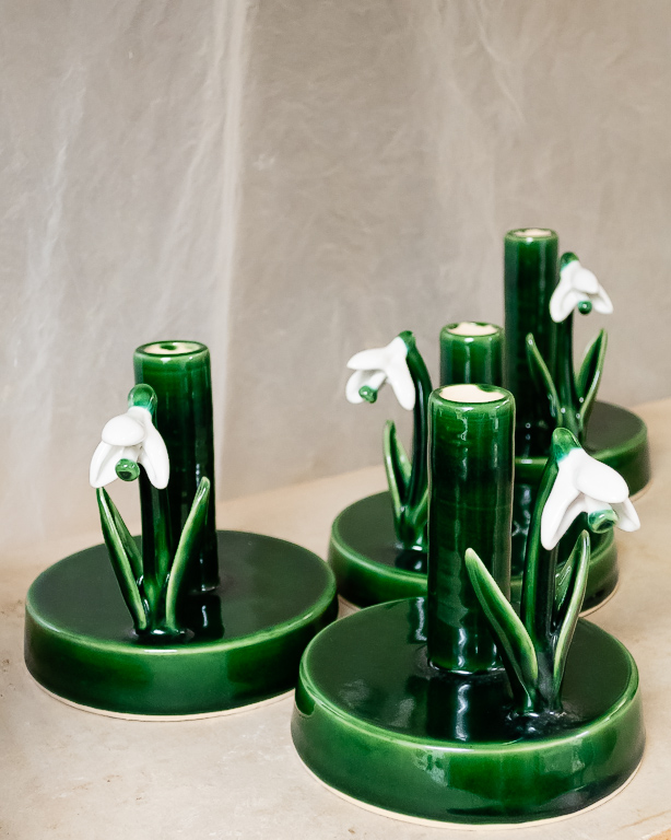 Ljusstakar Snödroppe, keramik av Elna-Karin Helgesson