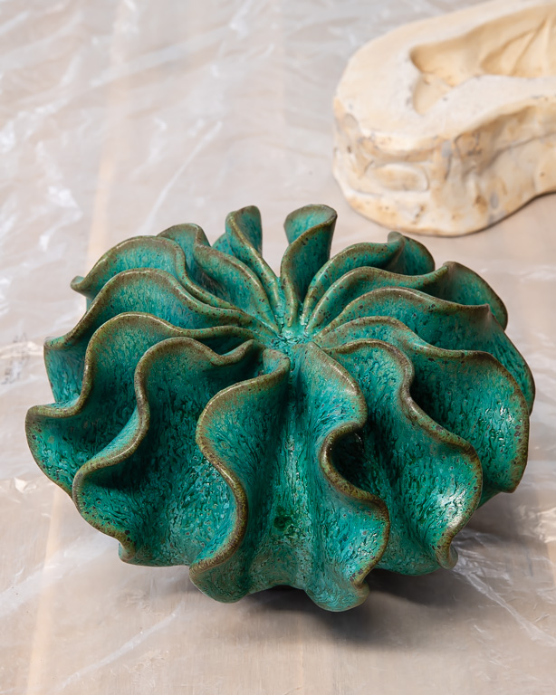 Lock dosa, keramik av Elna-Karin Helgesson.